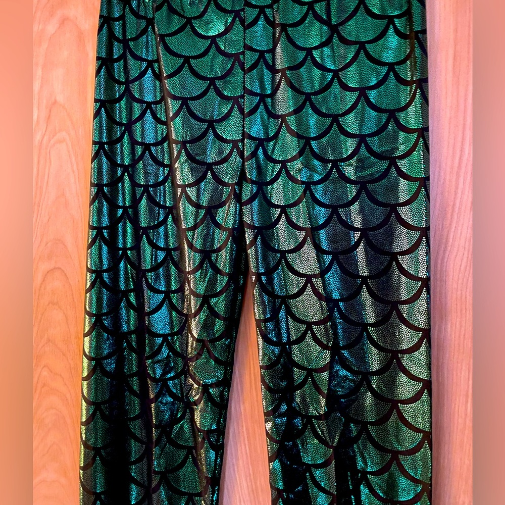 Shimmery Mermaid Leggings - Size Medium